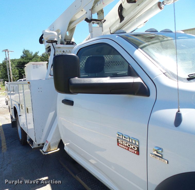 image for item DG2065 2012 Dodge Ram 5500  bucket truck