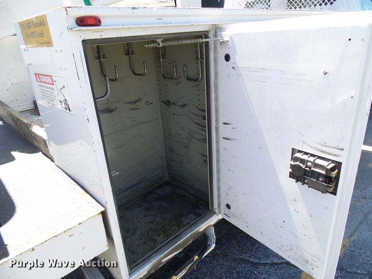 image for item DG2065 2012 Dodge Ram 5500  bucket truck