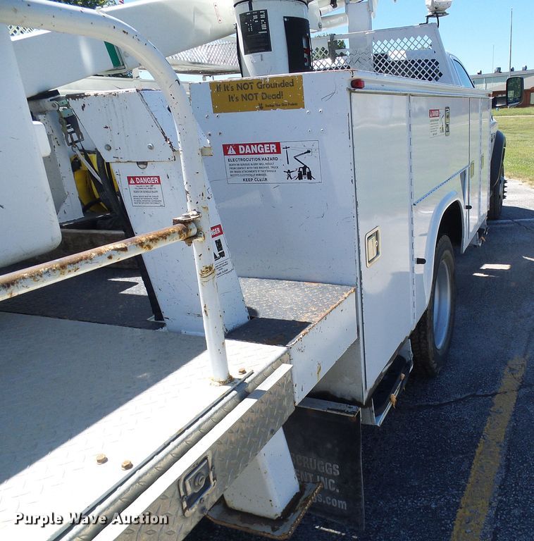 image for item DG2065 2012 Dodge Ram 5500  bucket truck