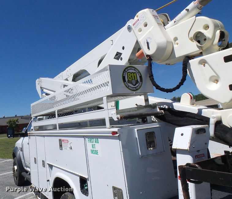 image for item DG2065 2012 Dodge Ram 5500  bucket truck