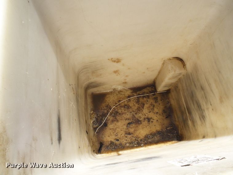 image for item DG2065 2012 Dodge Ram 5500  bucket truck