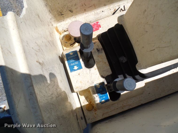 image for item DG2065 2012 Dodge Ram 5500  bucket truck