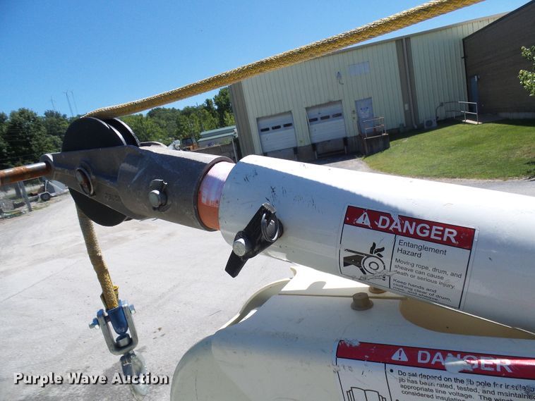 image for item DG2065 2012 Dodge Ram 5500  bucket truck