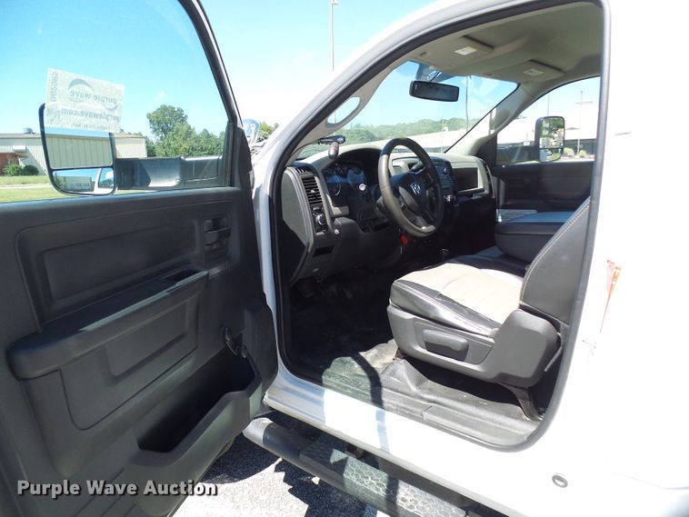 image for item DG2065 2012 Dodge Ram 5500  bucket truck