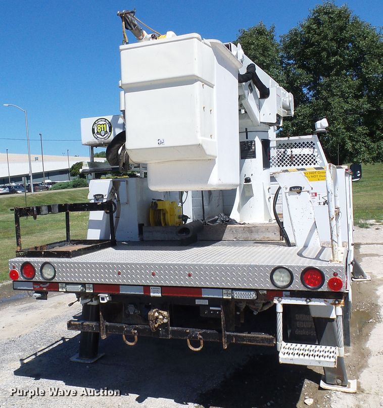 image for item DG2066 2012 Dodge Ram 5500  bucket truck
