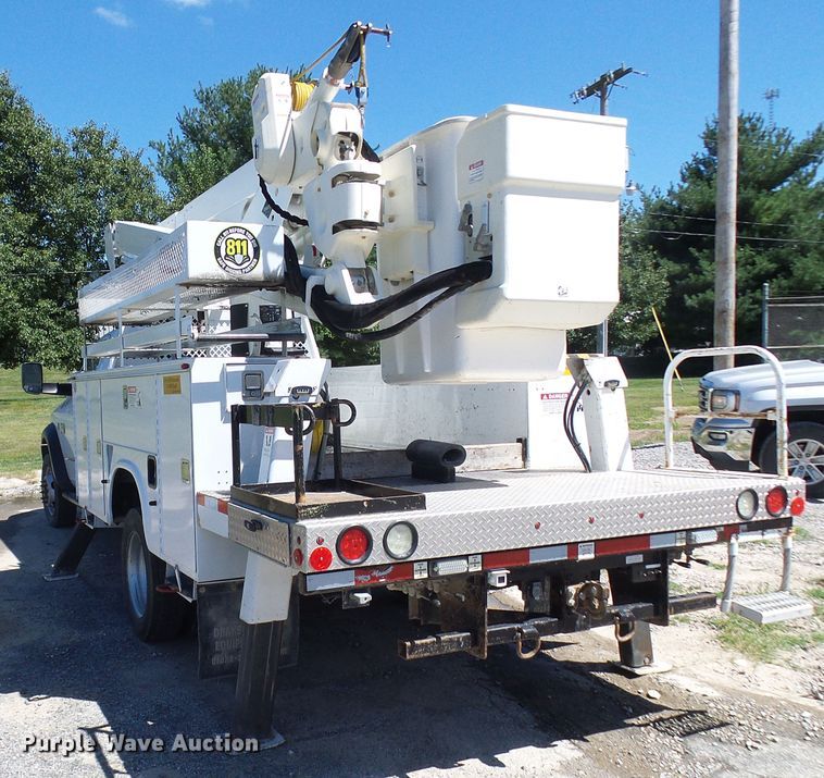 image for item DG2066 2012 Dodge Ram 5500  bucket truck