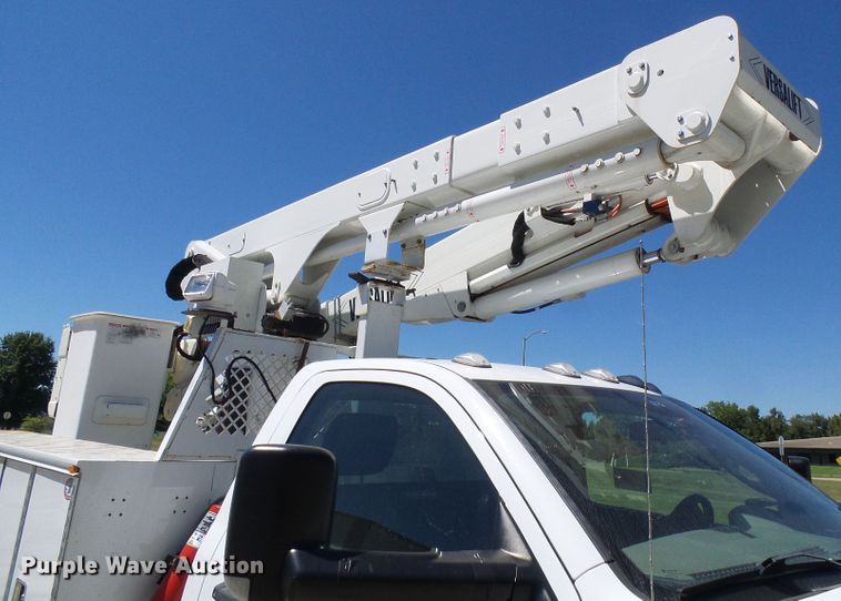 image for item DG2066 2012 Dodge Ram 5500  bucket truck