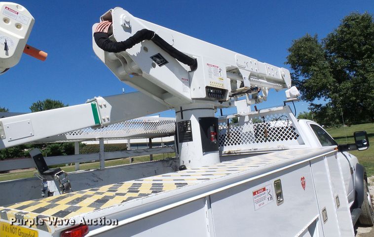 image for item DG2066 2012 Dodge Ram 5500  bucket truck