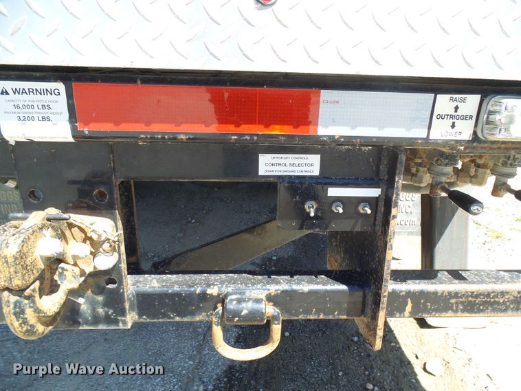 image for item DG2066 2012 Dodge Ram 5500  bucket truck