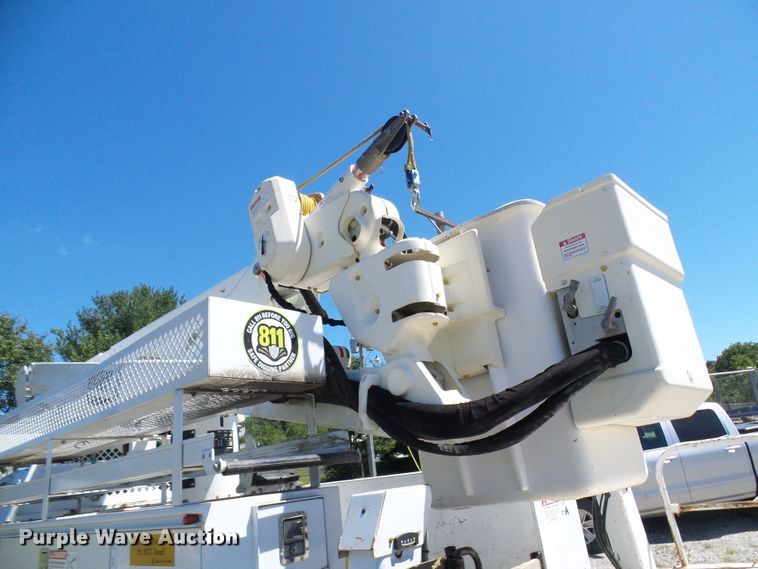 image for item DG2066 2012 Dodge Ram 5500  bucket truck