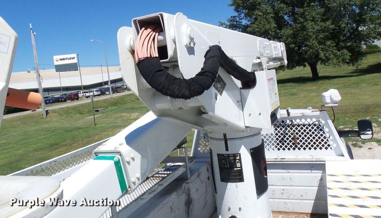 image for item DG2066 2012 Dodge Ram 5500  bucket truck