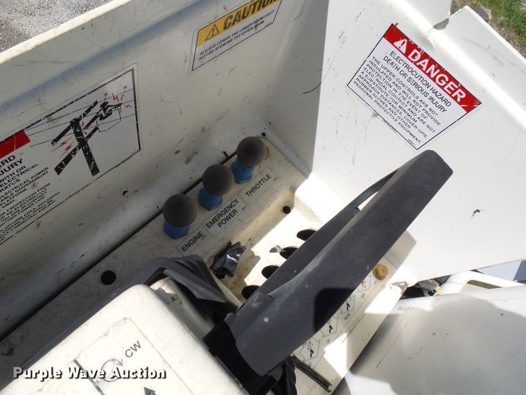 image for item DG2066 2012 Dodge Ram 5500  bucket truck