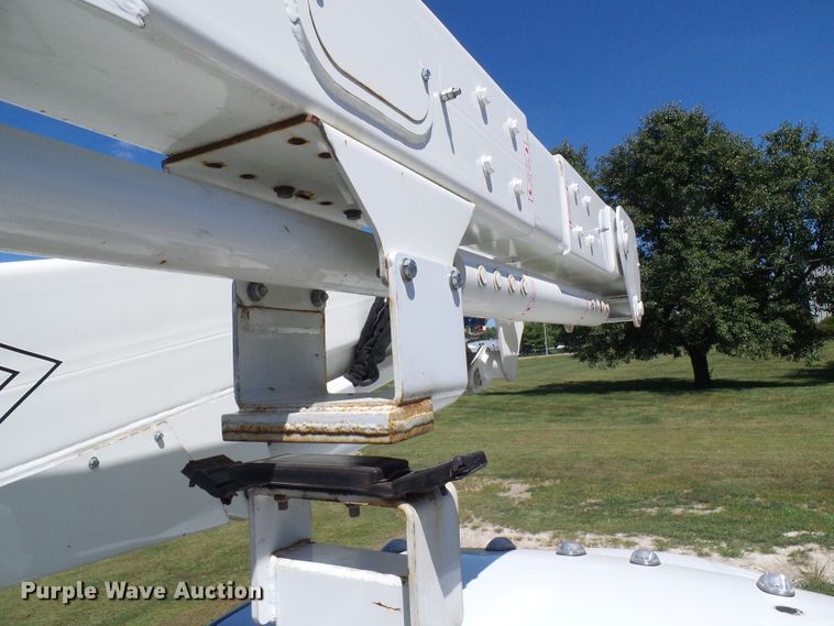 image for item DG2066 2012 Dodge Ram 5500  bucket truck