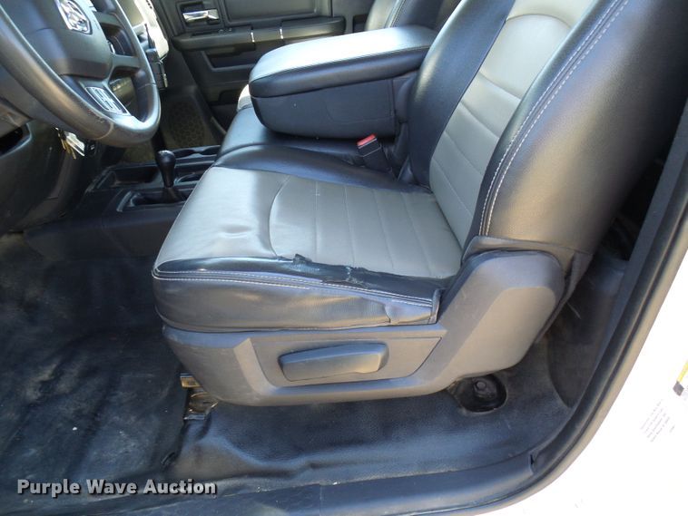 image for item DG2066 2012 Dodge Ram 5500  bucket truck