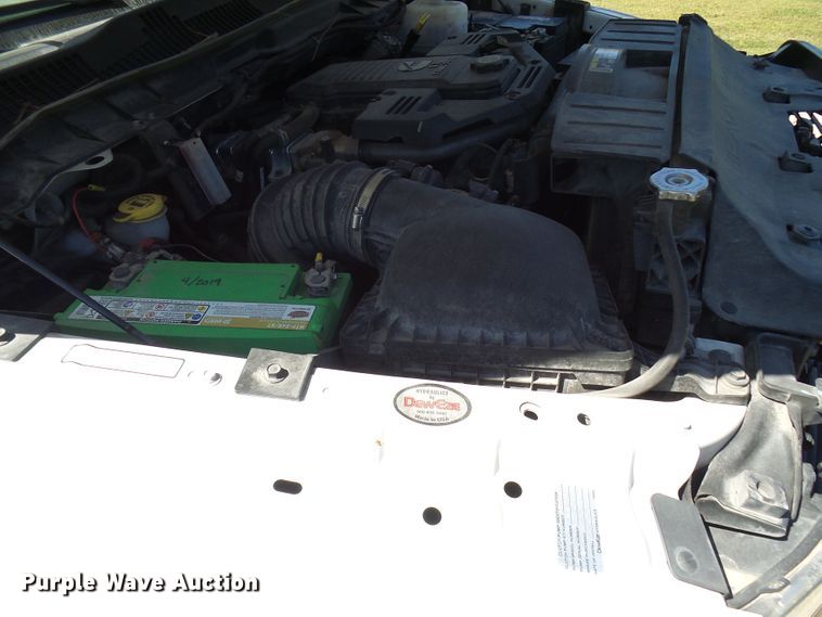 image for item DG2066 2012 Dodge Ram 5500  bucket truck