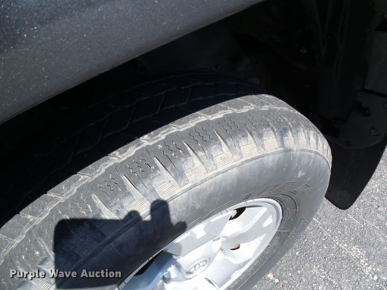 image for item DG2070 2014 Toyota Tacoma  Double Cab pickup truck