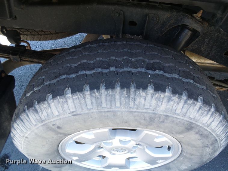 image for item DG2070 2014 Toyota Tacoma  Double Cab pickup truck