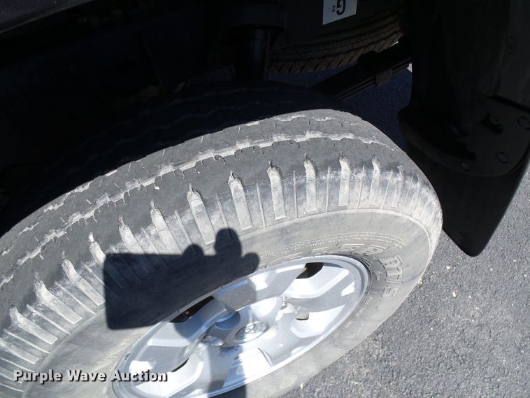 image for item DG2070 2014 Toyota Tacoma  Double Cab pickup truck