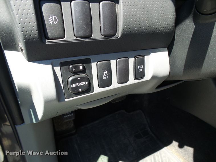 image for item DG2070 2014 Toyota Tacoma  Double Cab pickup truck