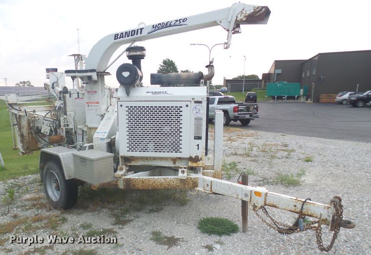 image for item DG2089 Bandit 250 wood chipper