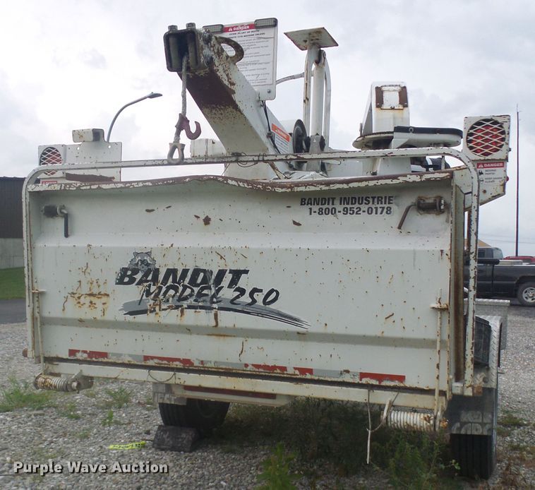 image for item DG2089 Bandit 250 wood chipper