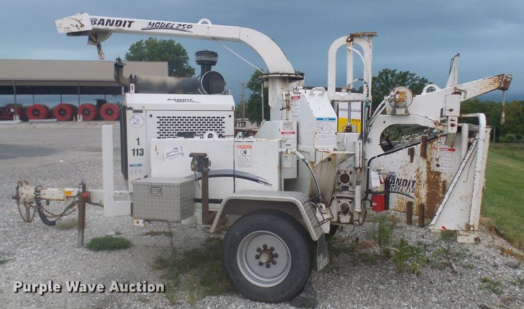 image for item DG2089 Bandit 250 wood chipper