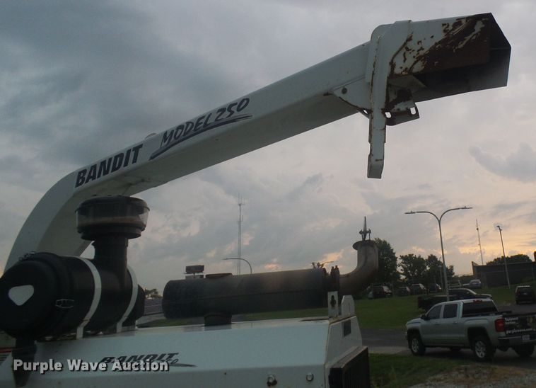 image for item DG2089 Bandit 250 wood chipper