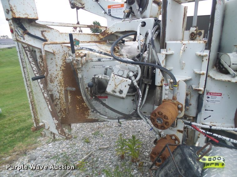 image for item DG2089 Bandit 250 wood chipper