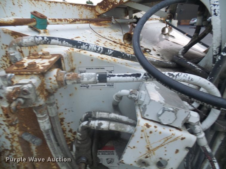 image for item DG2089 Bandit 250 wood chipper