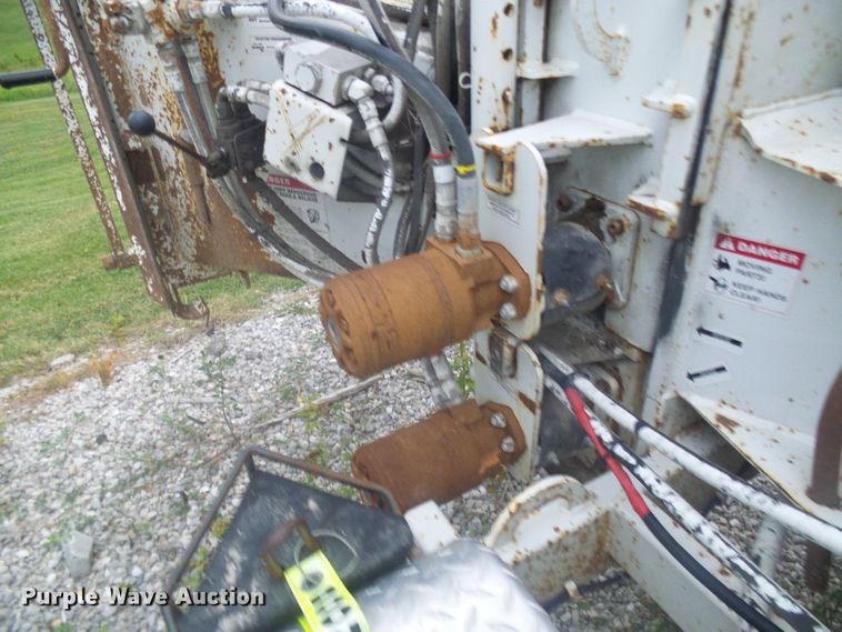 image for item DG2089 Bandit 250 wood chipper