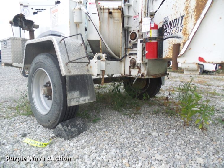 image for item DG2089 Bandit 250 wood chipper