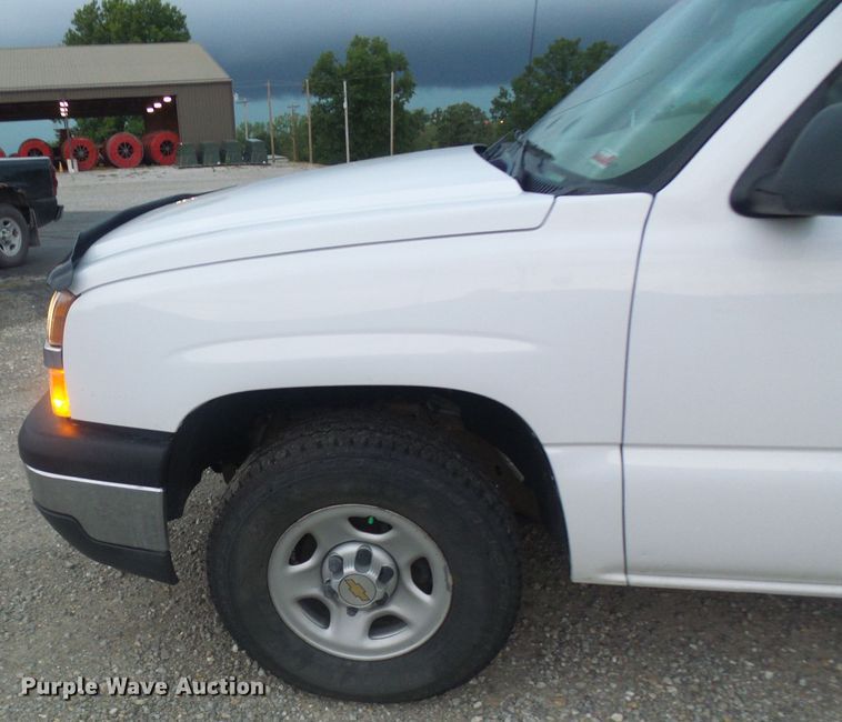 image for item DG2090 2003 Chevrolet Silverado 1500  Ext. Cab pickup truck