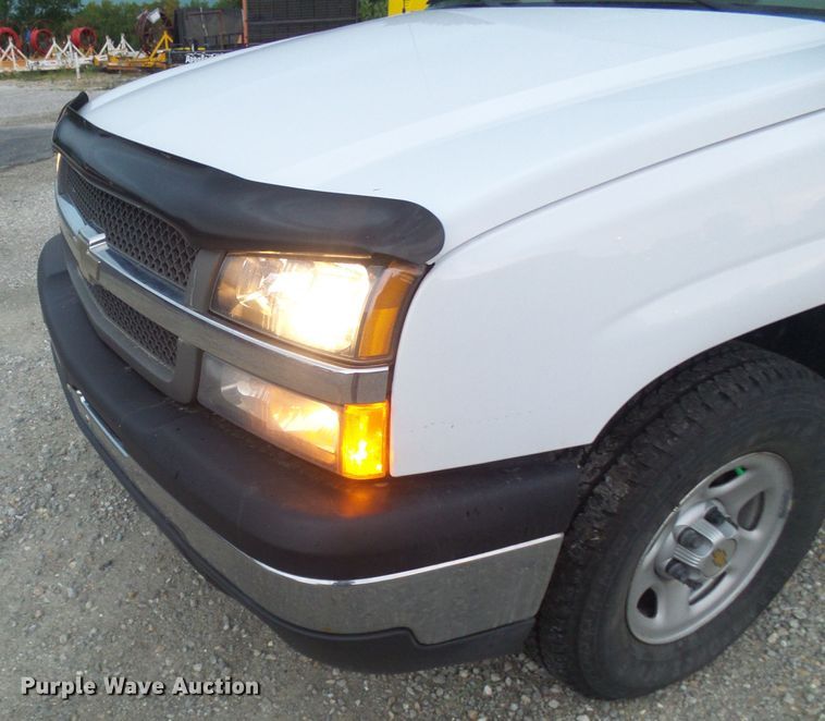 image for item DG2090 2003 Chevrolet Silverado 1500  Ext. Cab pickup truck