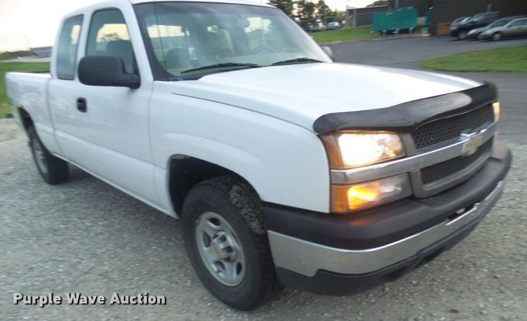 image for item DG2090 2003 Chevrolet Silverado 1500  Ext. Cab pickup truck