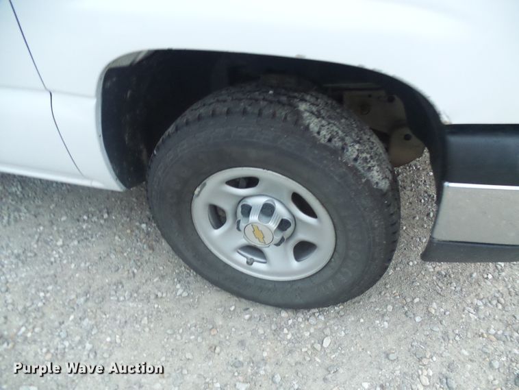 image for item DG2090 2003 Chevrolet Silverado 1500  Ext. Cab pickup truck