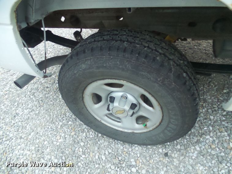image for item DG2090 2003 Chevrolet Silverado 1500  Ext. Cab pickup truck
