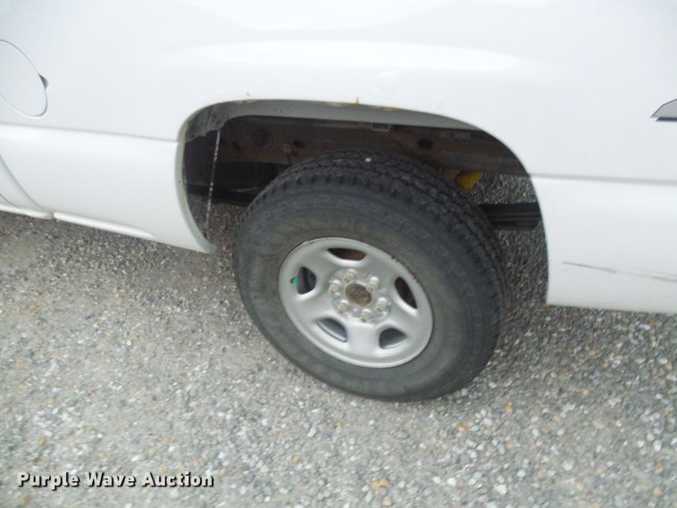 image for item DG2090 2003 Chevrolet Silverado 1500  Ext. Cab pickup truck