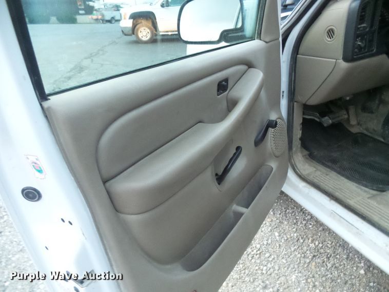 image for item DG2090 2003 Chevrolet Silverado 1500  Ext. Cab pickup truck