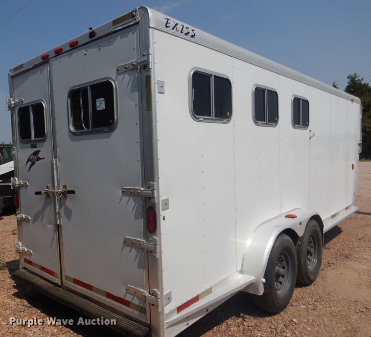 image for item DG4555 2000 Exiss SS300 horse trailer