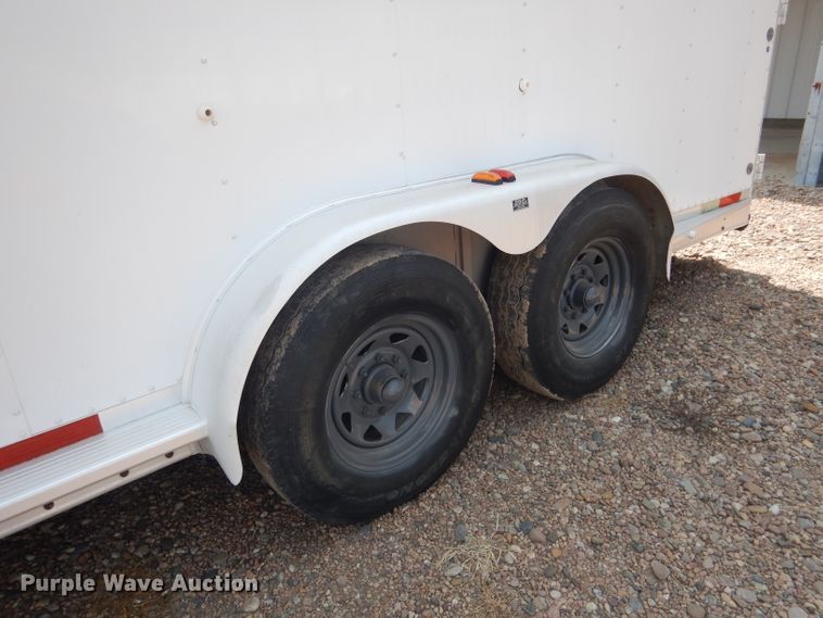 image for item DG4555 2000 Exiss SS300 horse trailer