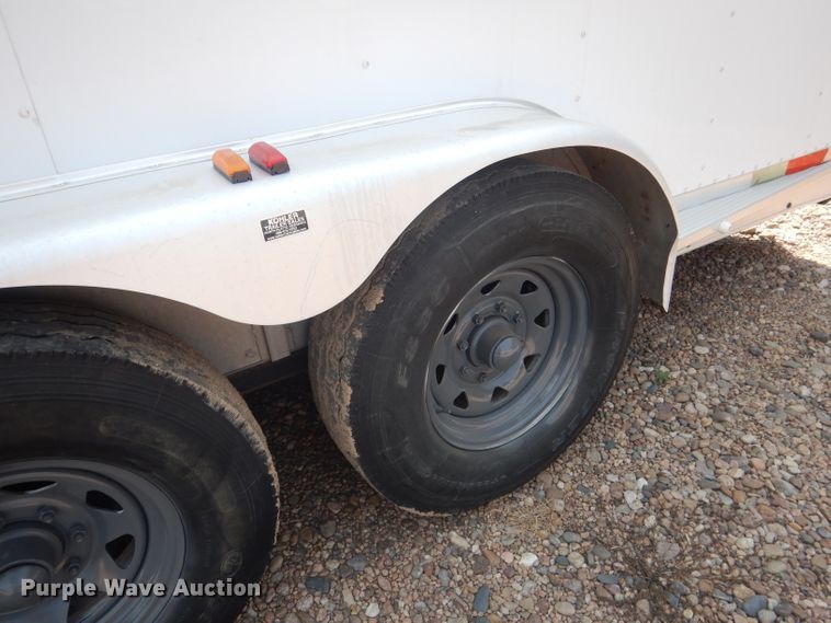 image for item DG4555 2000 Exiss SS300 horse trailer