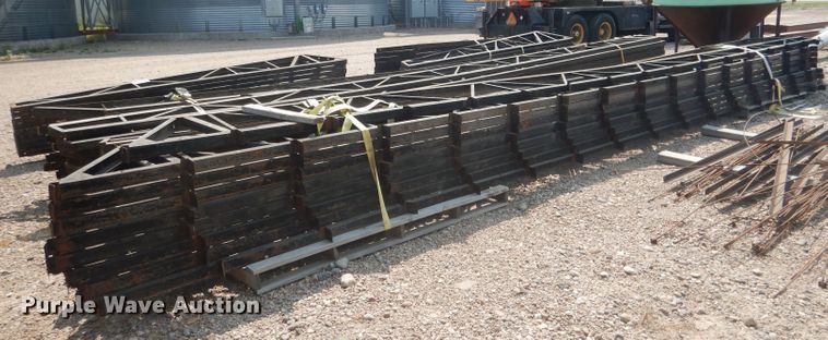 image for item DG4564 Metal frame building