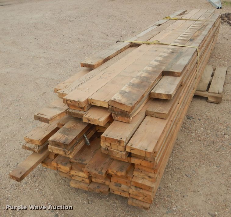 image for item DG4564 Metal frame building