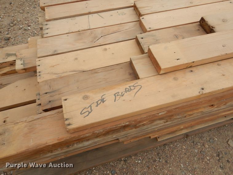 image for item DG4564 Metal frame building