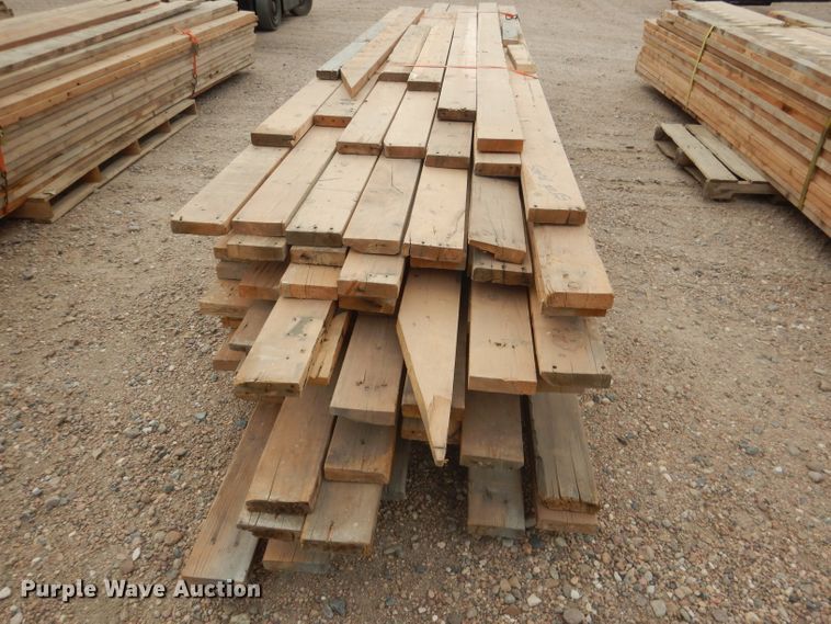 image for item DG4564 Metal frame building