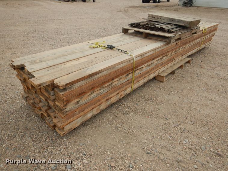 image for item DG4564 Metal frame building