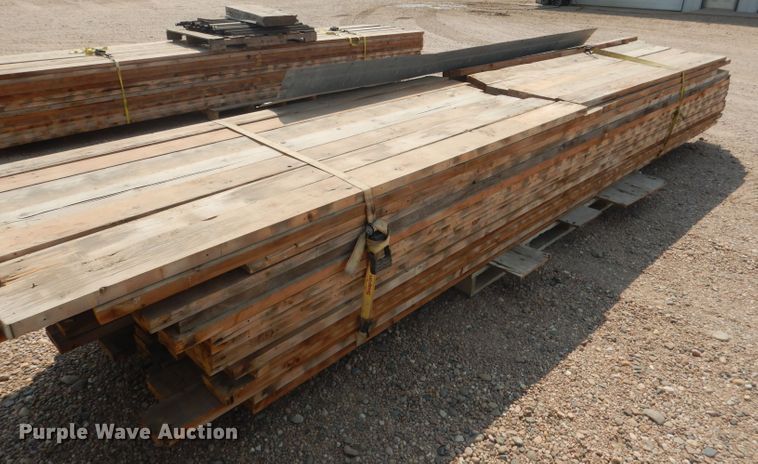 image for item DG4564 Metal frame building