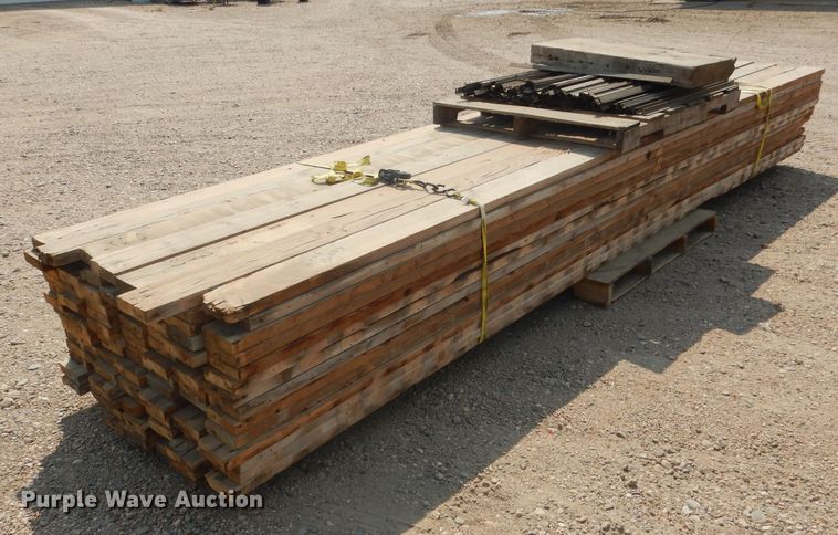 image for item DG4564 Metal frame building