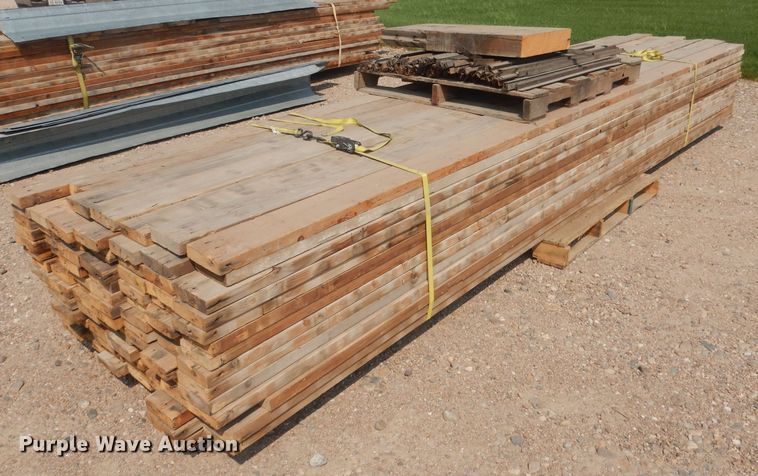 image for item DG4564 Metal frame building