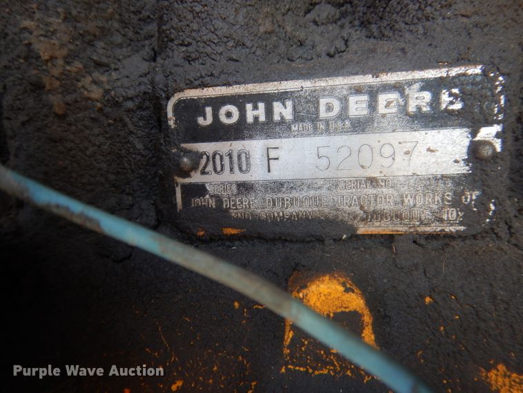 image for item DG4571 John Deere 2010  forklift